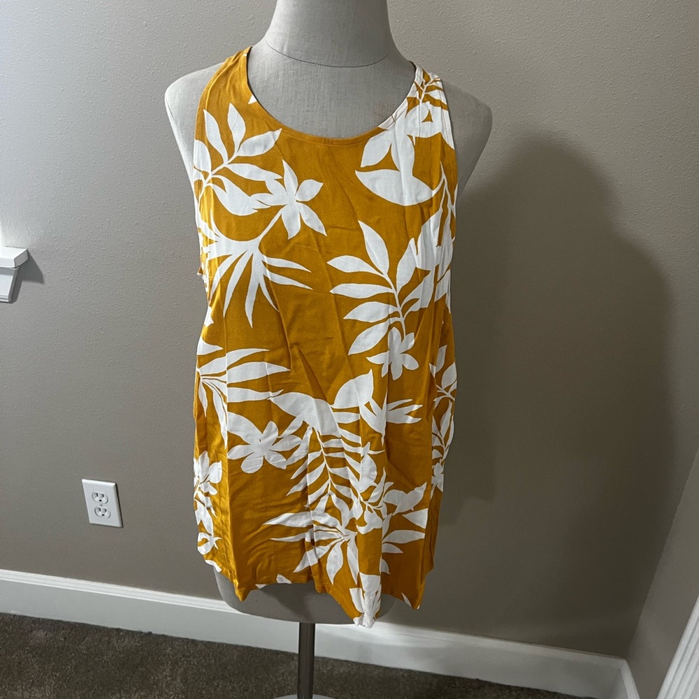 Old Navy tropical tank